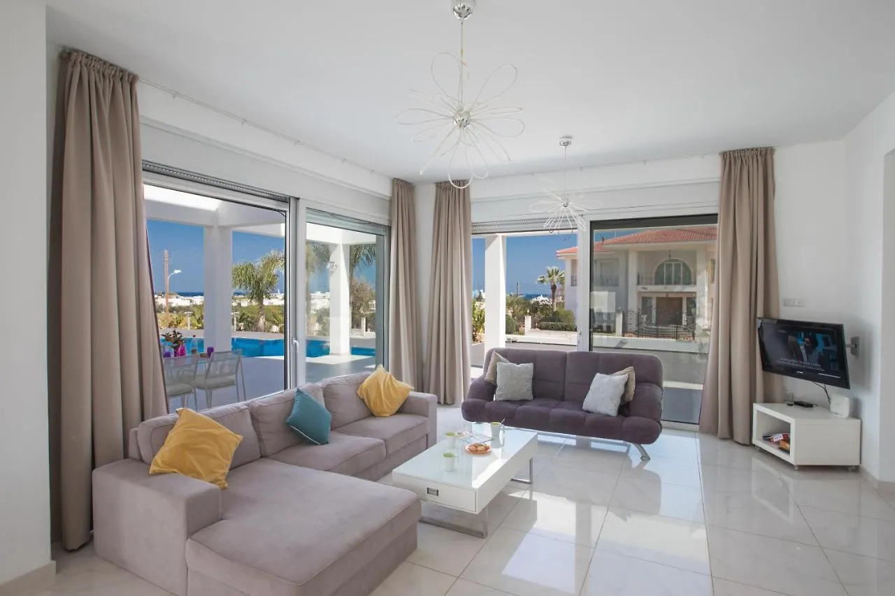 Villa Gardenia Protaras 0*,